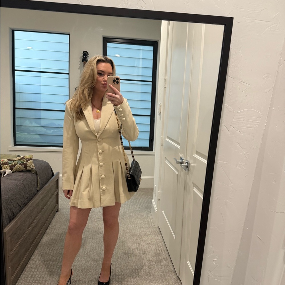 Camila Coelho Daytona Blazer Dress - Picture 2 of 3